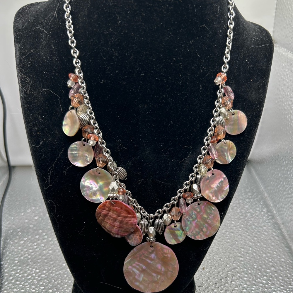 NWOT Beautiful Pink and Silver LiaSophia Necklace 10” Length Necklace